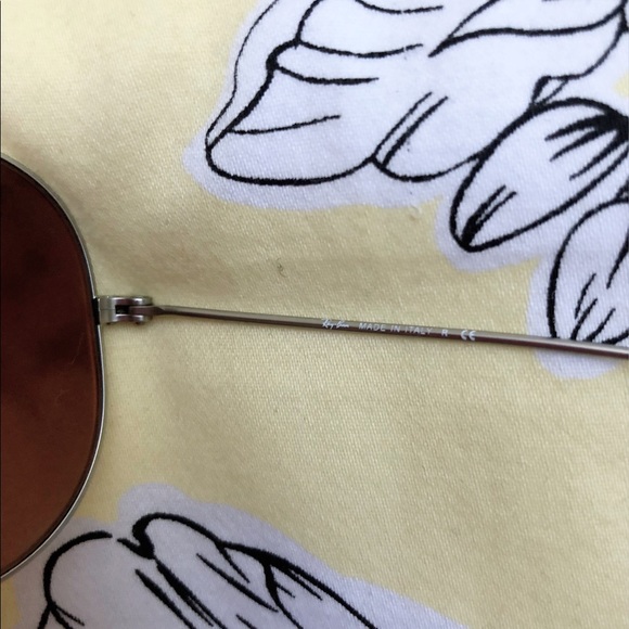 RAY BAN AVIATOR SUNGLASSES - Picture 4 of 10